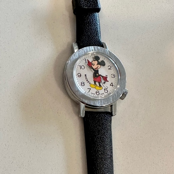 Disney Accessories 97s Bradley Time Mickey Mouse Wristwatch Swiss